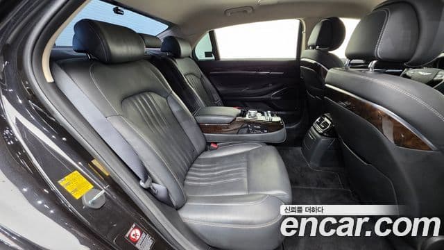 Genesis G90 Premium Luxury, 2019 19