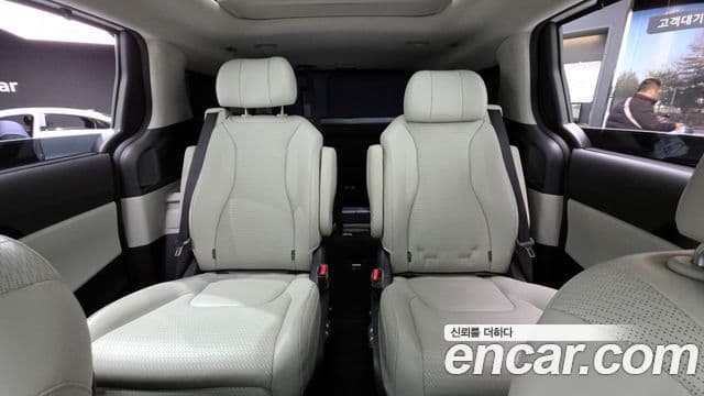 Kia Carnival 4세대 Signature, 2023 12