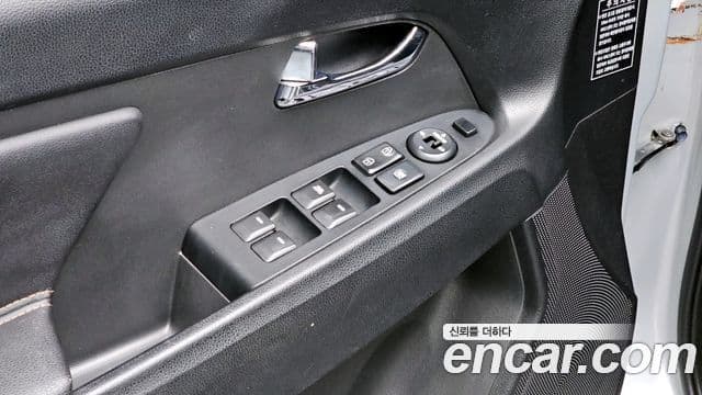 Kia Sportage R топовая версия, 2011 17