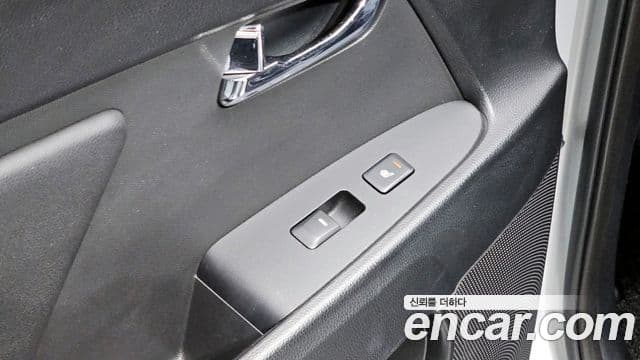 Kia Sportage R топовая версия, 2011 18