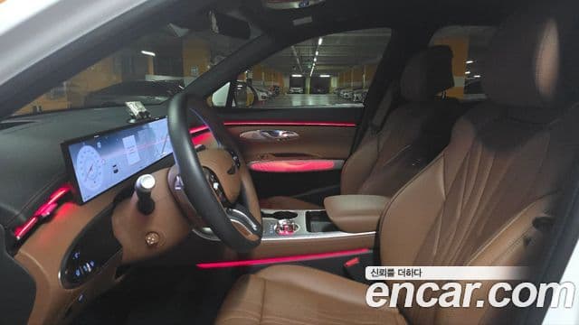 Genesis GV70, 2025 8