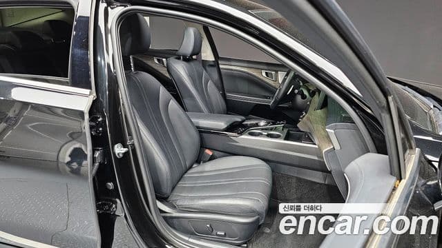 Kia K8 Trendy(арендный автомобиль), 2023 12