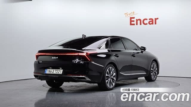 Kia K8 Signature, 2022 2