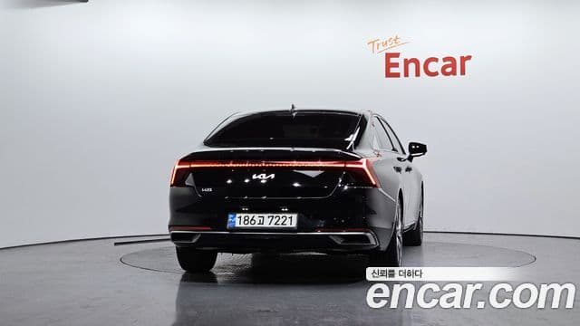 Kia K8 Signature, 2022 4