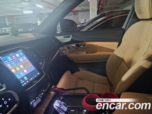 Volvo XC90 2세대 B6 Ultra Bright, 2025 11