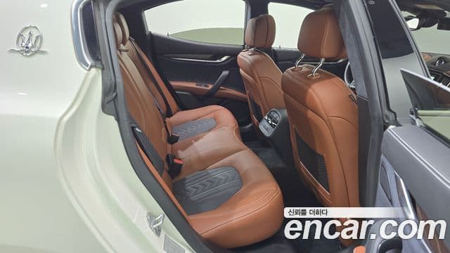 Maserati 기블리 3세대, 2020 12