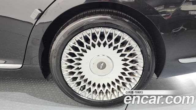 Genesis G90 Premium Luxury, 2019 все фото