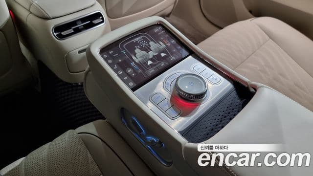 Genesis G90 (RS4) бензин 3.5 турбо AWD, 2025 17