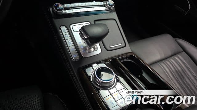 Genesis G90 Luxury, 2022 9