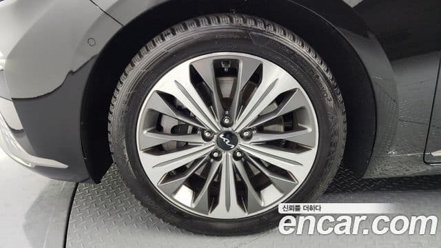 Kia K8 Noblesse, 2022 все фото