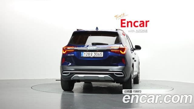 Kia Seltos Signature, 2022 4