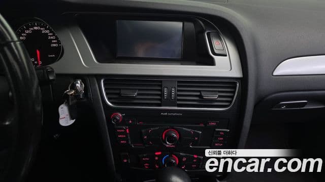 Audi New A4 B8, 2011 14