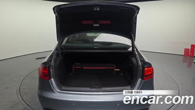 Audi New A4 B8, 2011 20