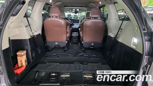 Toyota Sienna, 2017 19