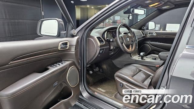 Jeep Grand Cherokee WK2, 2014 11