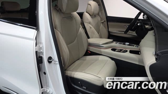 Genesis GV70, 2022 10