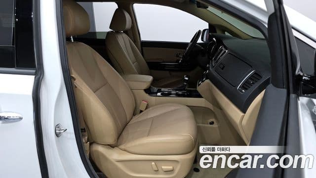 Kia The / новый New Carnival Special, 2019 11