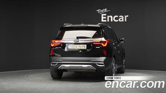 Kia Seltos Signature, 2022 4