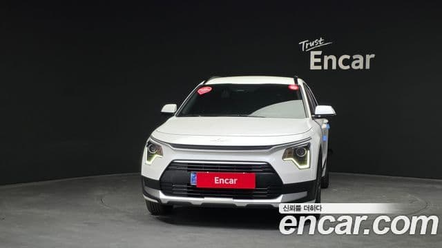 Kia D All New Niro Prestige, 2022 3