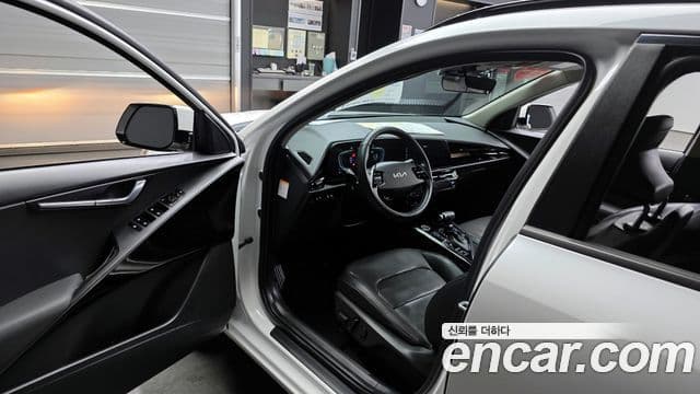 Kia D All New Niro Prestige, 2022 10