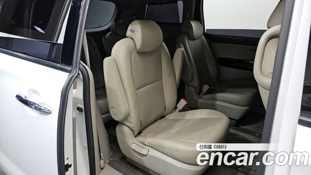 Kia The / новый New Carnival Prestige, 2019 12