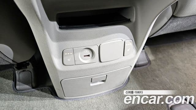 Kia The / новый New Carnival Prestige, 2019 19