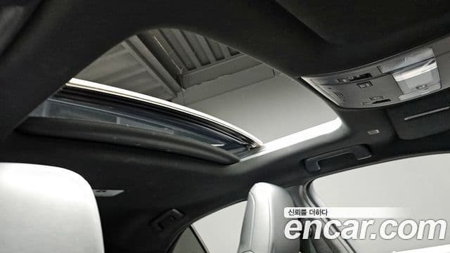 Lexus UX250h, 2021 19