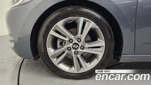 Hyundai Avante AD 1.6 GDI Value Plus, 2017 все фото