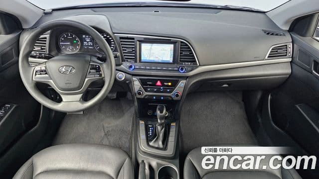 Hyundai Avante AD 1.6 GDI Value Plus, 2017 7