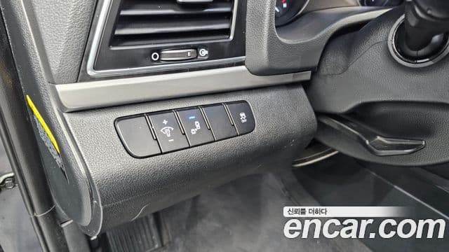 Hyundai Avante AD 1.6 GDI Value Plus, 2017 17