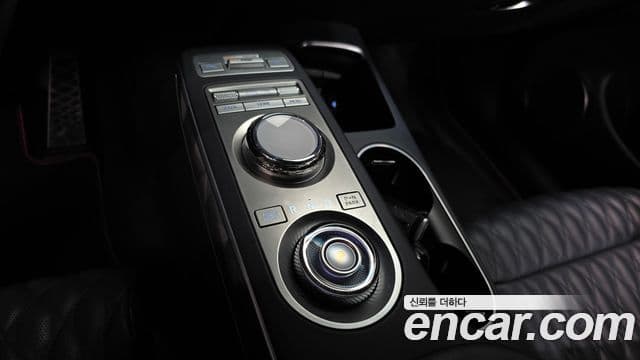 Genesis GV70, 2022 9