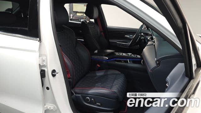 Genesis GV70, 2022 10