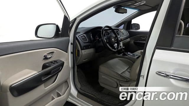 Kia The / новый New Carnival Luxury, 2019 10