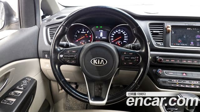 Kia The / новый New Carnival Luxury, 2019 13