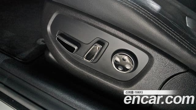 Hyundai Genesis DH Modern, 2016 17