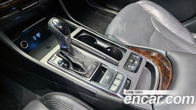 Hyundai Aslan Exclusive, 2015 9