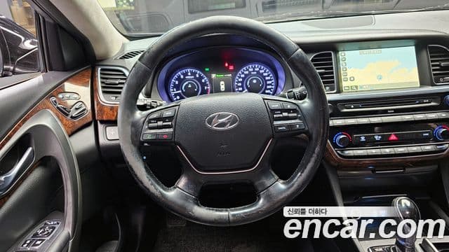 Hyundai Aslan Exclusive, 2015 13