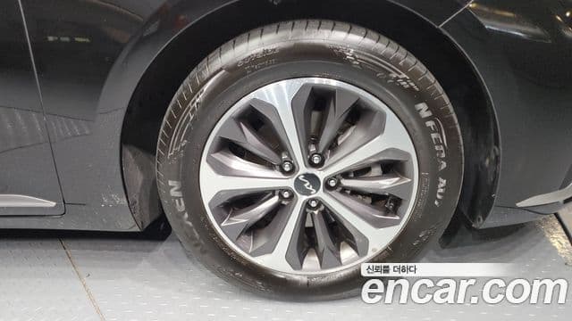 Kia K8 гибрид Noblesse Light, 2022 все фото