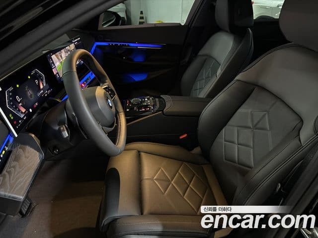 BMW 5시리즈 (G60), 2026 11