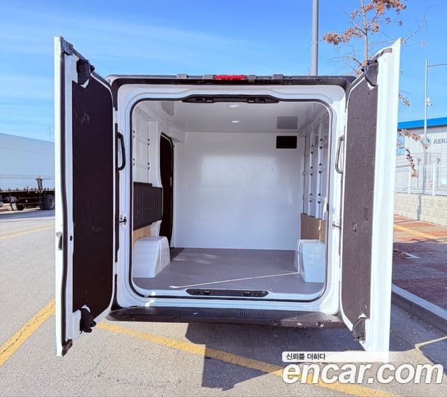 Hyundai ST1 Smart, 2025 8