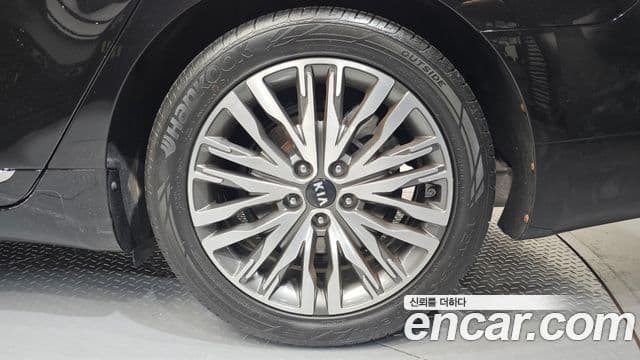 Kia K7 Premier гибрид Noblesse, 2021 все фото