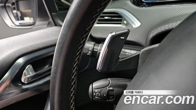 Peugeot 2008 1.6 e-HDi Felline L, 2015 17