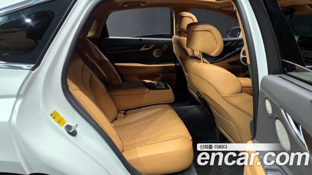 Genesis G80 (RG3) бензин 2.5 турбо AWD, 2023 12