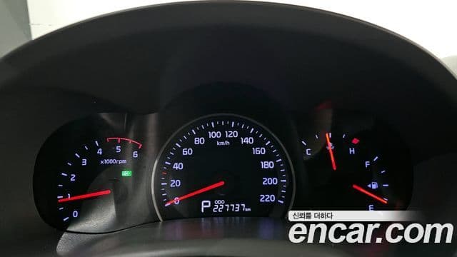 Kia Carnival R топовая версия, 2013 8