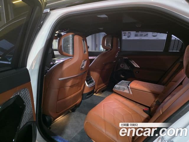 BMW 7시리즈 (G70) 750e xDrive M Sport, 2025 14