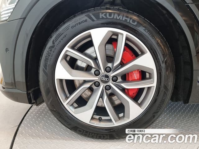 Audi e-Tron, 2021 все фото