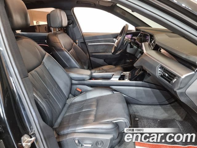 Audi e-Tron, 2021 12