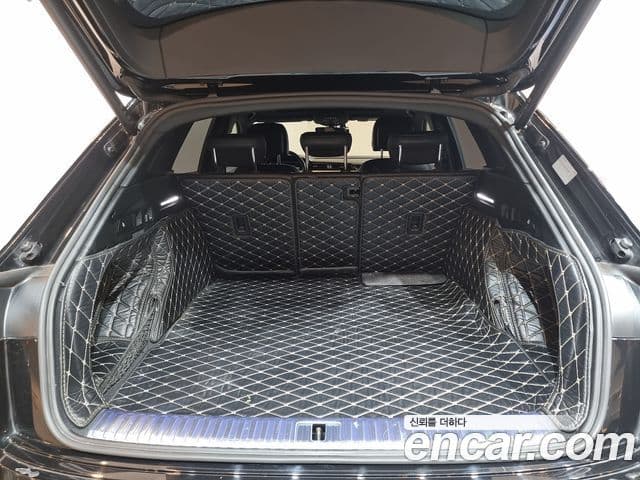 Audi e-Tron, 2021 15