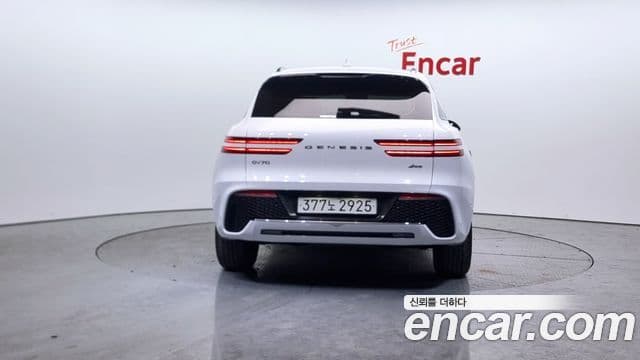 Genesis GV70, 2022 4