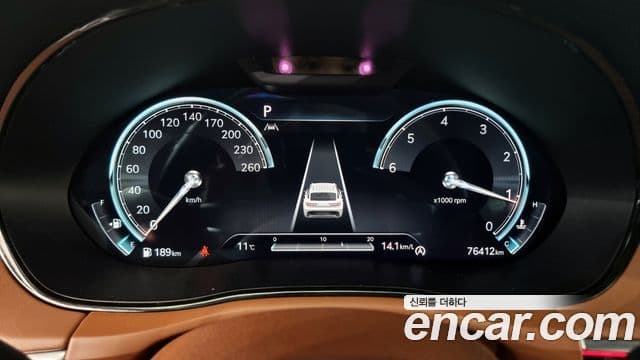 Genesis GV70, 2022 8